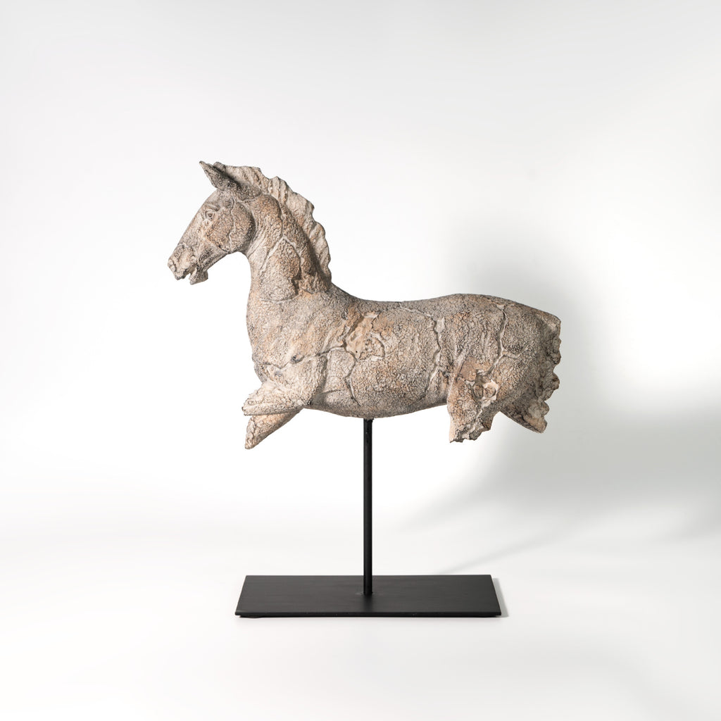 Silent Horse Sculpture — Creative Table Decoration Ornament