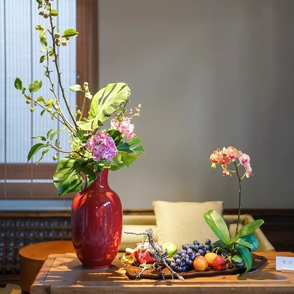 Ceramic Red Flower Vase — Clean-Lined Design for Ikebana & Arrangements